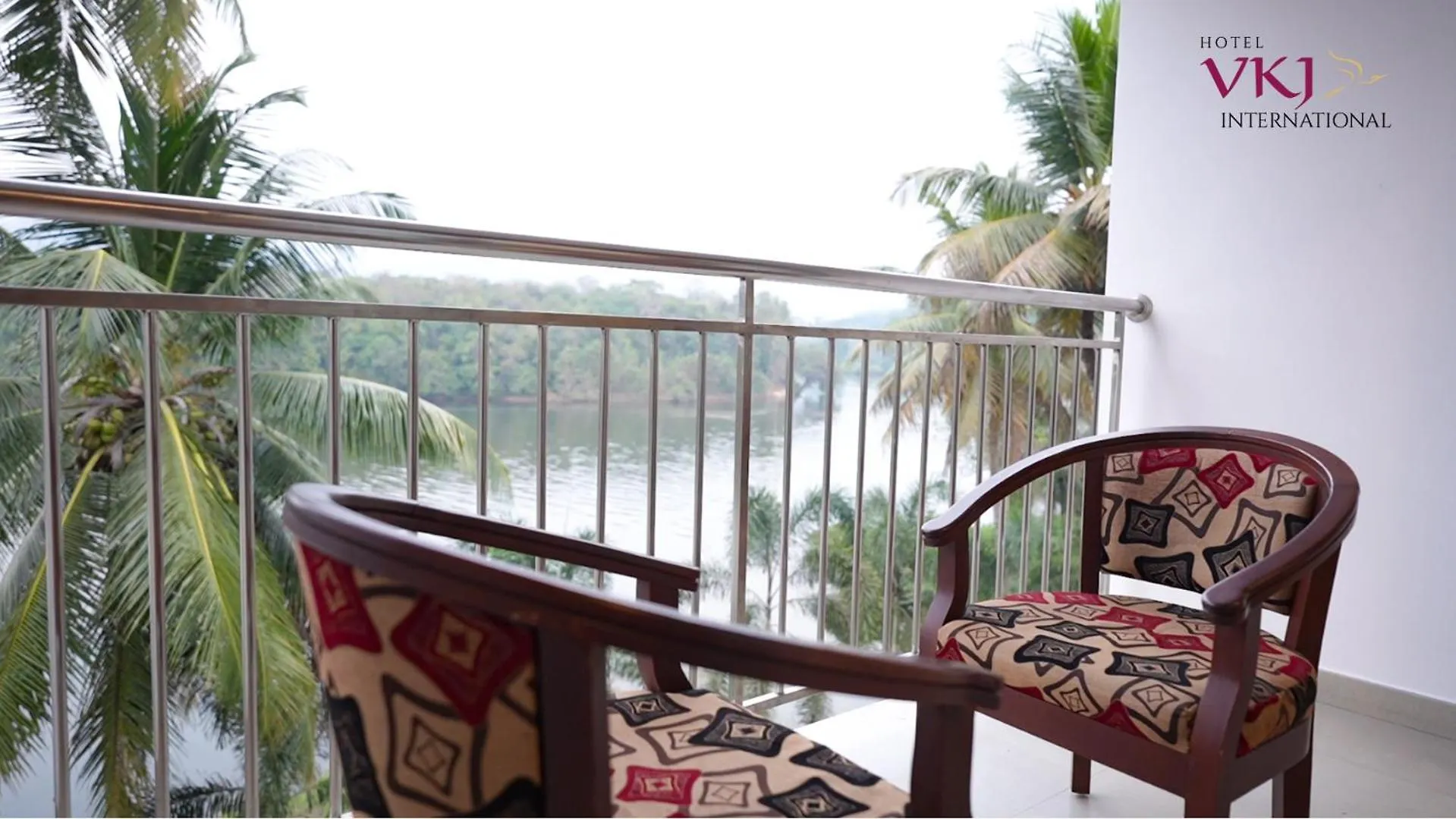Hotel Vkj International Kuttampuzha Thattakād 4*,  India
